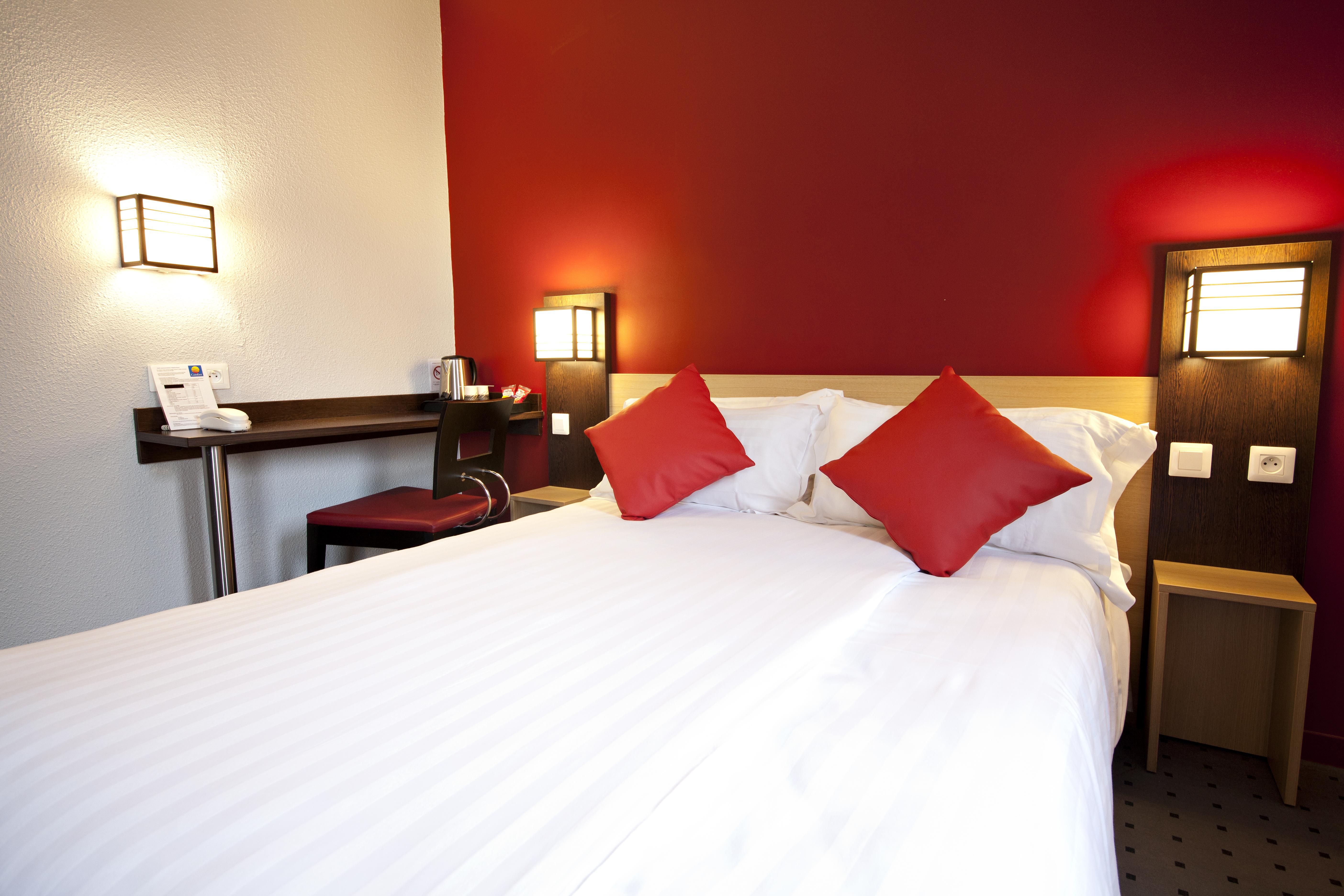 Comfort Hotel Clermont Saint Jacques Εξωτερικό φωτογραφία