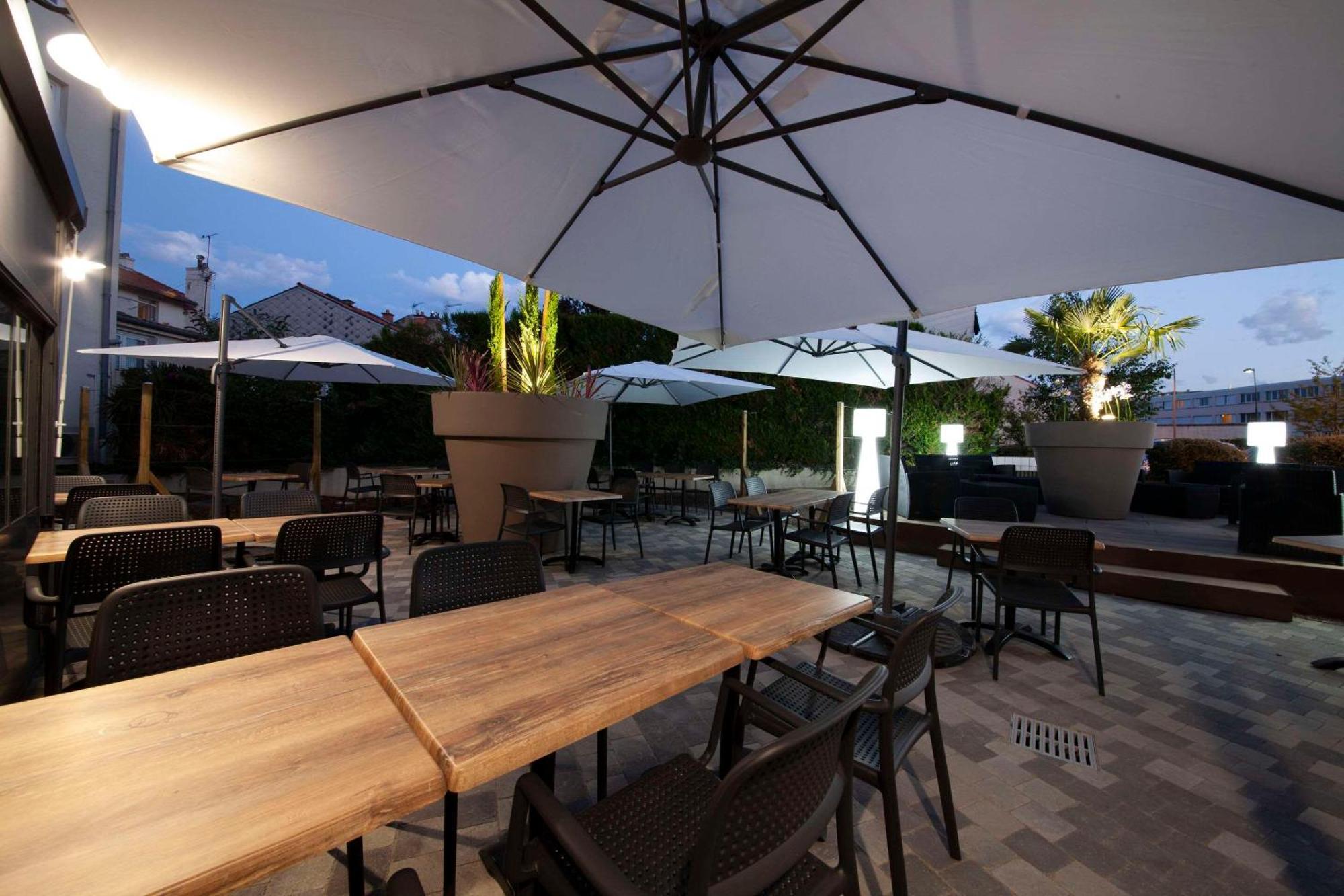 Comfort Hotel Clermont Saint Jacques Εξωτερικό φωτογραφία