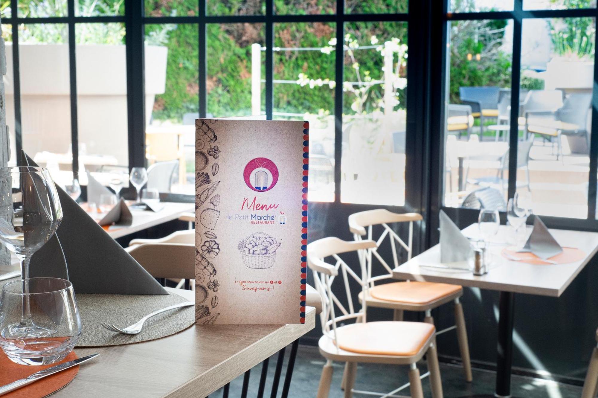 Comfort Hotel Clermont Saint Jacques Εξωτερικό φωτογραφία